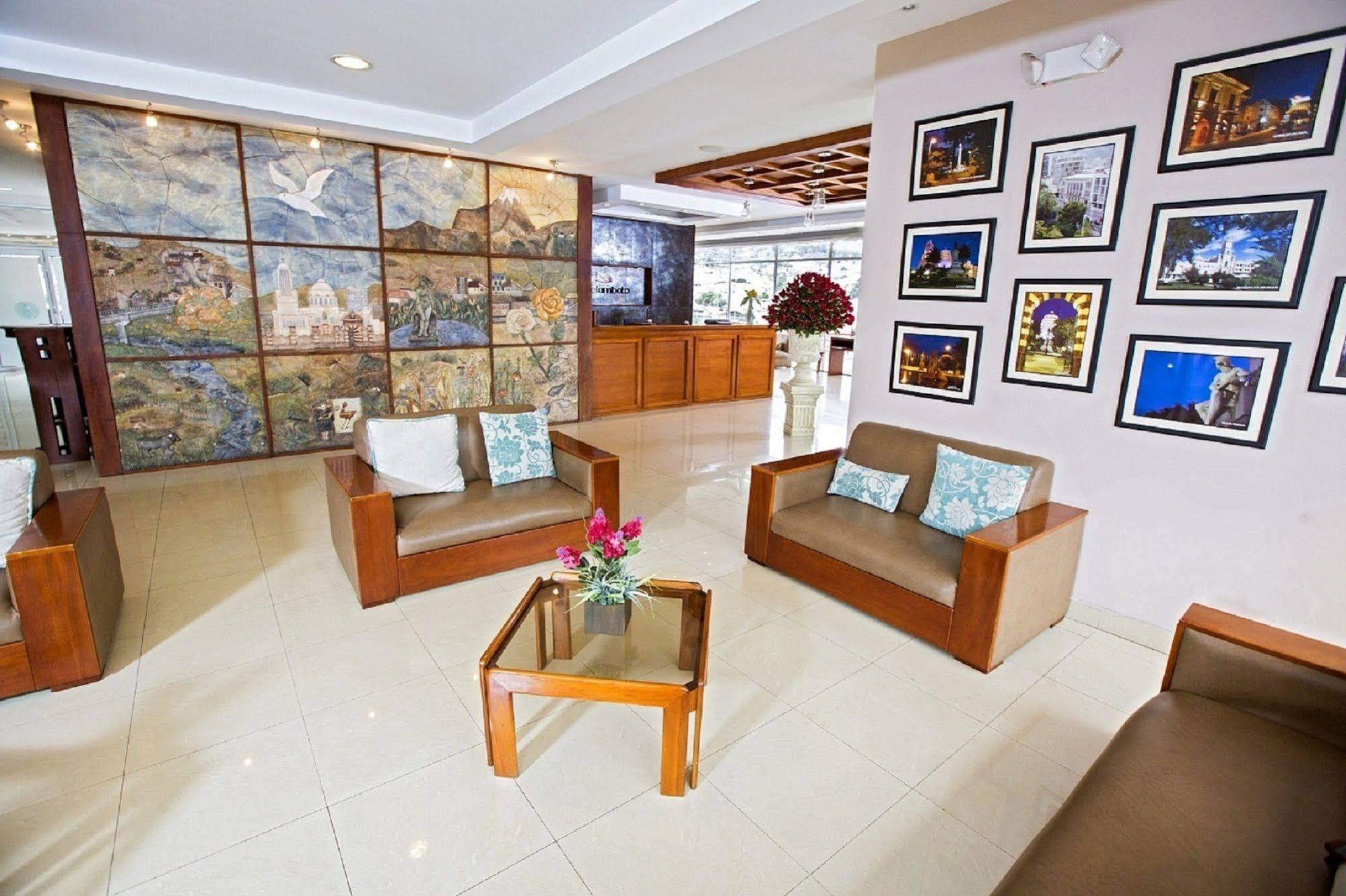 Hotel أمباتو المظهر الخارجي الصورة