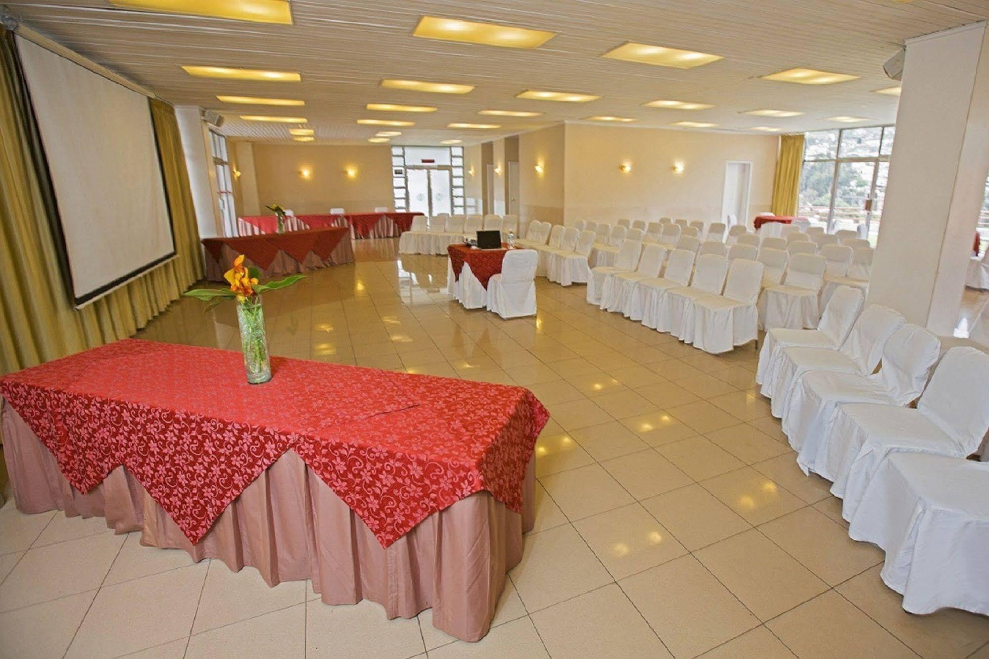 Hotel أمباتو المظهر الخارجي الصورة